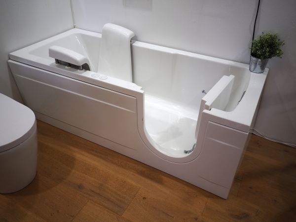 Cost of Walk In Tub Repair in Powder Springs